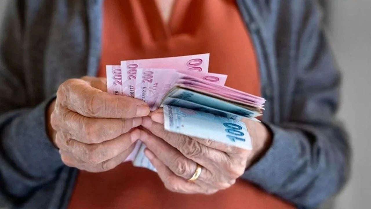 Foto - Bahçeli 'gerekirse gövdemizi taşın altına koyarız' demişti! Emeklilere 5500 lira müjdesini verdi