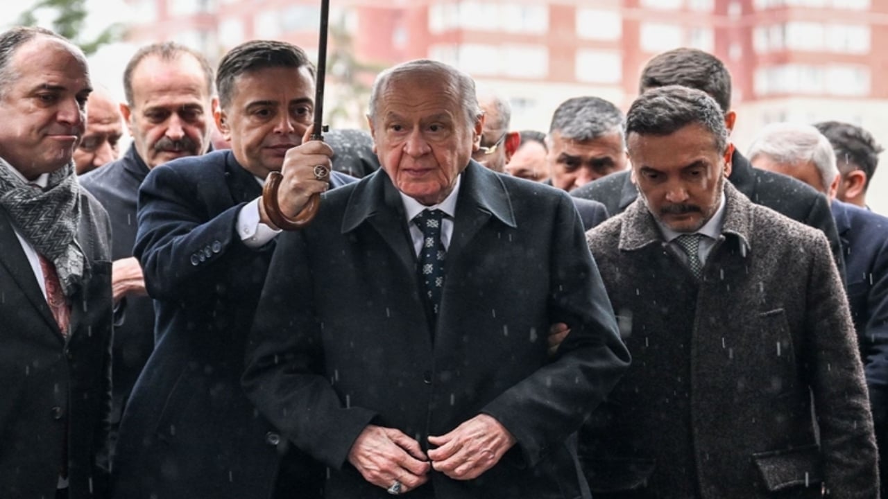 Foto - Bahçeli’nin "Türk"ü sehven "Kürt" oldu, MHP’ye yakın kurum anında kapının önüne koydu
