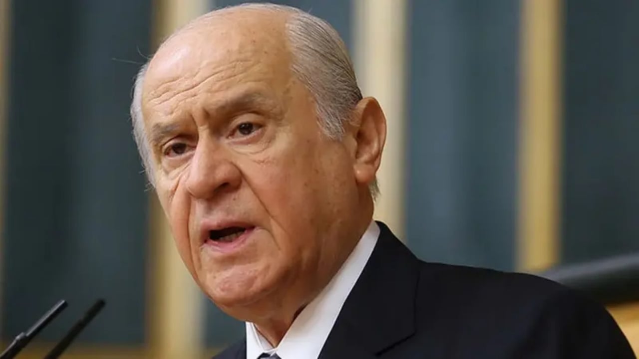 Foto - Bahçeli’nin "Türk"ü sehven "Kürt" oldu, MHP’ye yakın kurum anında kapının önüne koydu