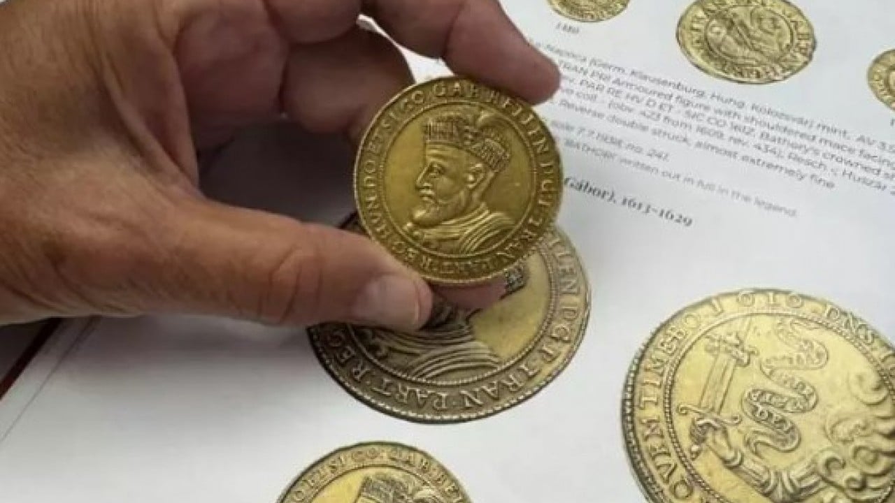 Foto - Bahçesini kazdı servet ortaya çıktı! Bir tanesinin değeri 52 milyon TL!