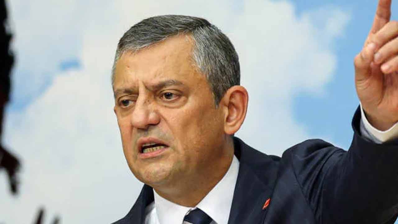 Foto - Bakan Akın Gürlek davayı kazandı! Özgür Özel verecek Kızılay’a gidecek