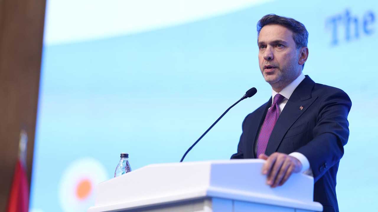 Foto - Bakan Bayraktar yılsonunu işaret etti! Türkiye bedava enerjiye doyacak