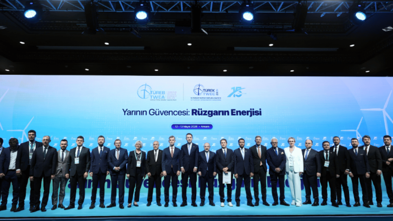 Foto - Bakan Bayraktar’dan küresel krizlere milli cevap: Türkiye rüzgar gücüyle Avrupa’da ilk 5’te!
