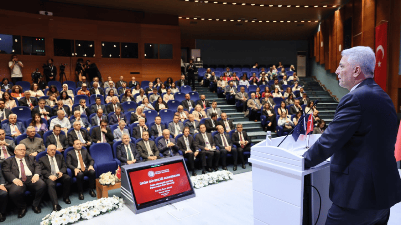 Foto - Bakan Bolat inanılması güç rakamı açıkladı E-ithalat ürünlerindeki büyük riske fren
