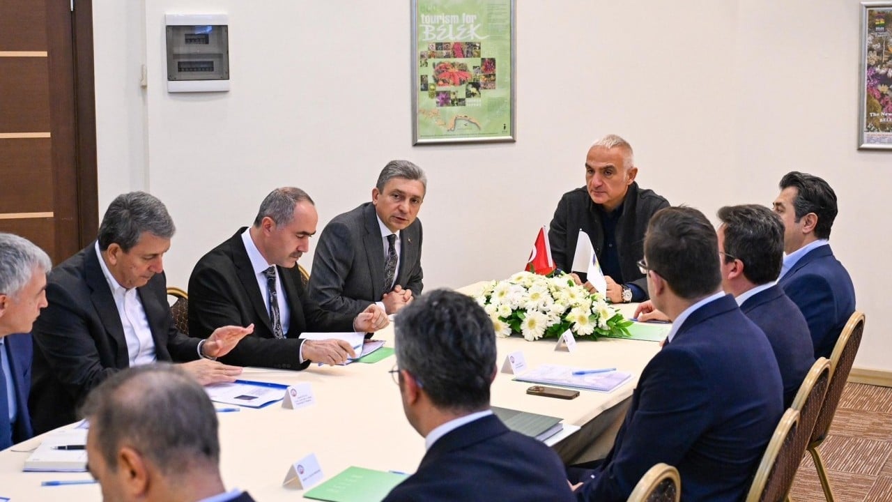 Bakan Ersoy BETUYAB’da değerlendirmelerde bulundu: Acısu Deresi’nde uygunsuz yapılar kaldırılıyor