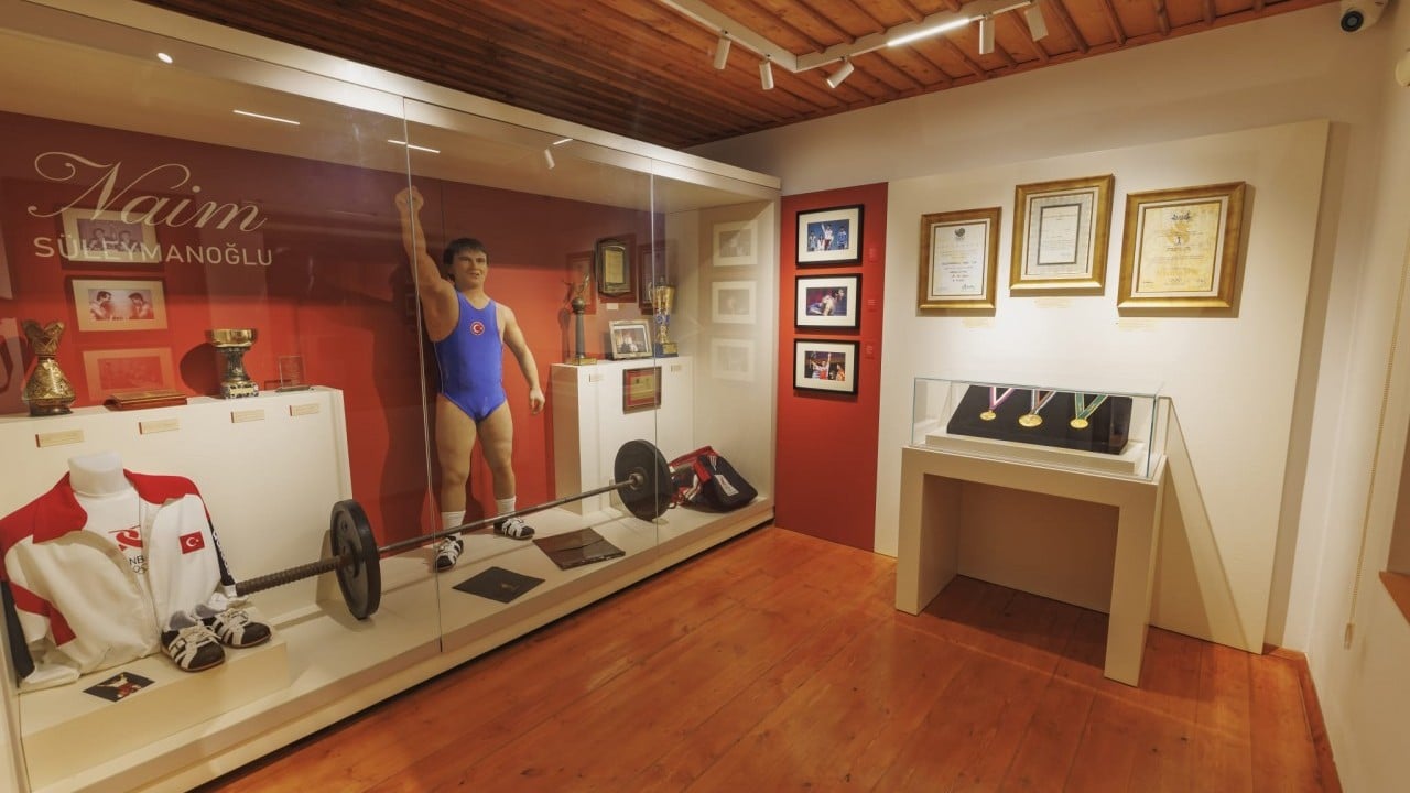 Foto - Bakan Ersoy duyurdu: Naim'in anı evi artık müze...