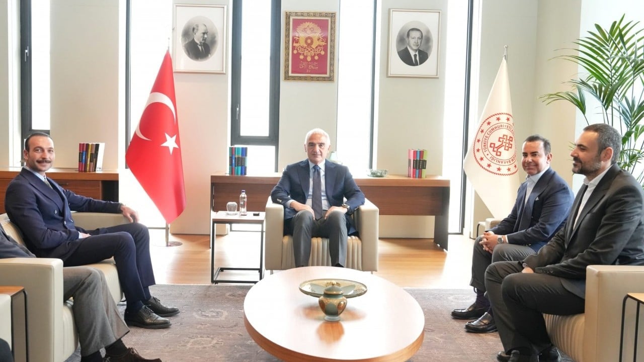 Foto - Bakan Ersoy, Görkem Sevindik ile bir araya geldi: Tehditlere karşı ortak duruş!