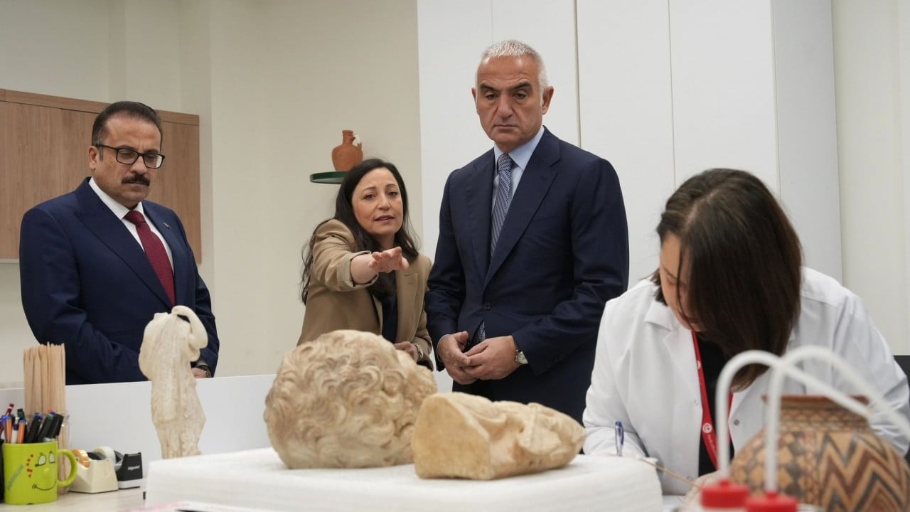 Bakan Ersoy: Kültür varlığı kaçakçılığıyla mücadelede kararlılıkla yol alıyoruz