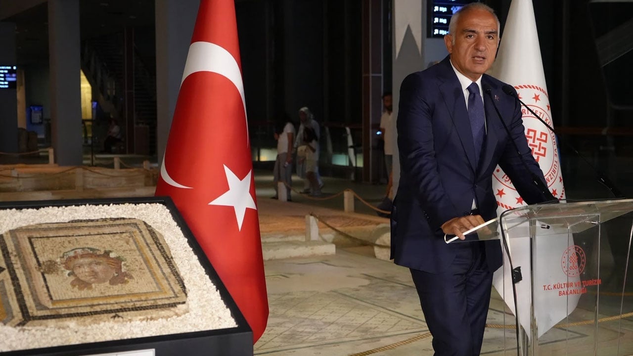 Foto - Bakan Ersoy: Mirasımızı koruyoruz! Kaçak kazıya ve kültür kaçakçılığına sıkı takip