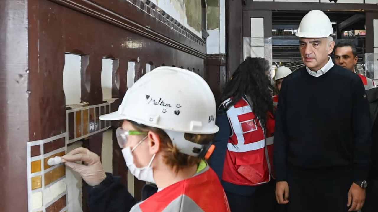 Foto - Bakan Ersoy Sirkeci Gar Sahası’ndaki dönüşümü ilk kez paylaştı! Tarihî Sirkeci Garı Yaşayan Kültür Adası’na dönüşecek