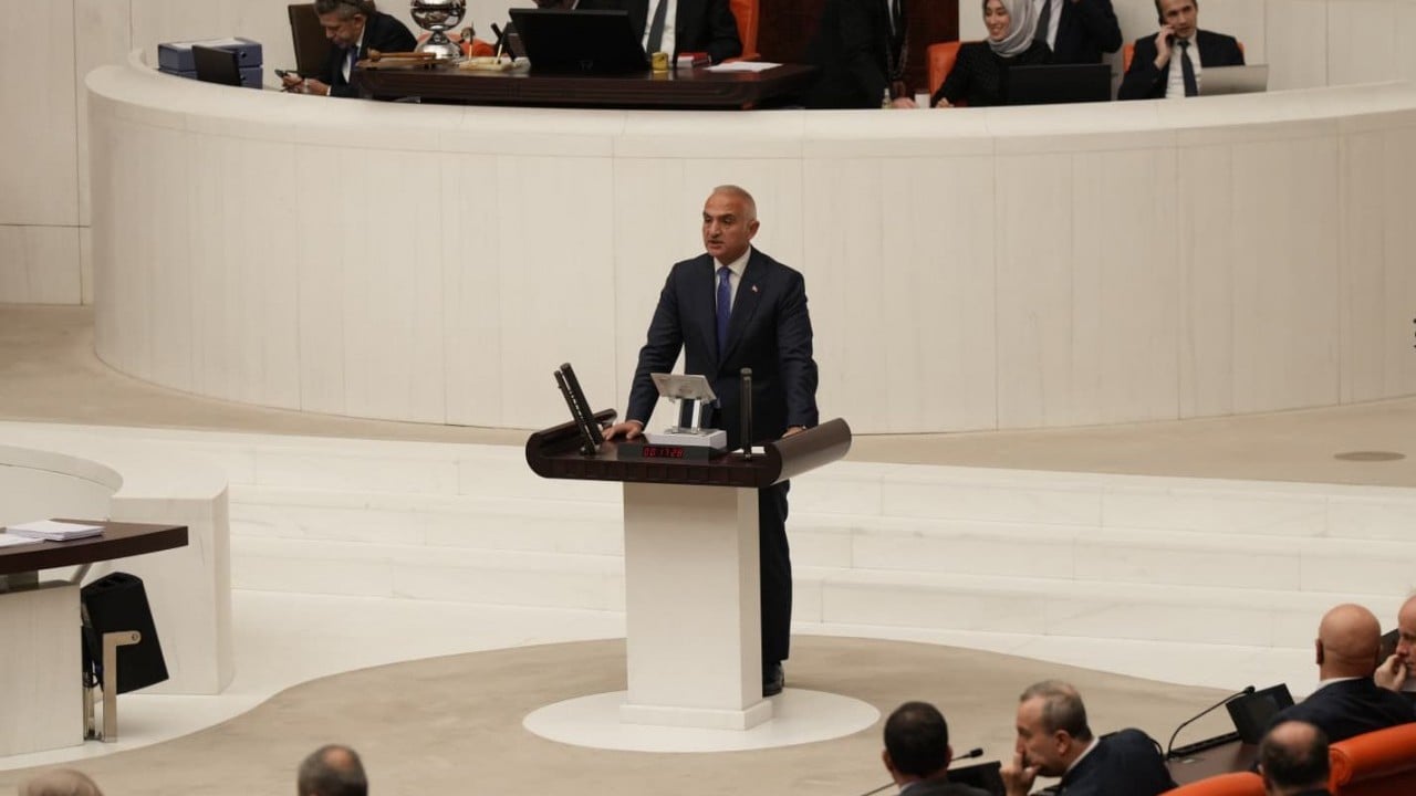 Foto - Bakan Ersoy TBMM Genel Kurulu'nda: Turizmde küresel liderliğe yürüyoruz 64 milyar dolar hedefini yakalayacağız