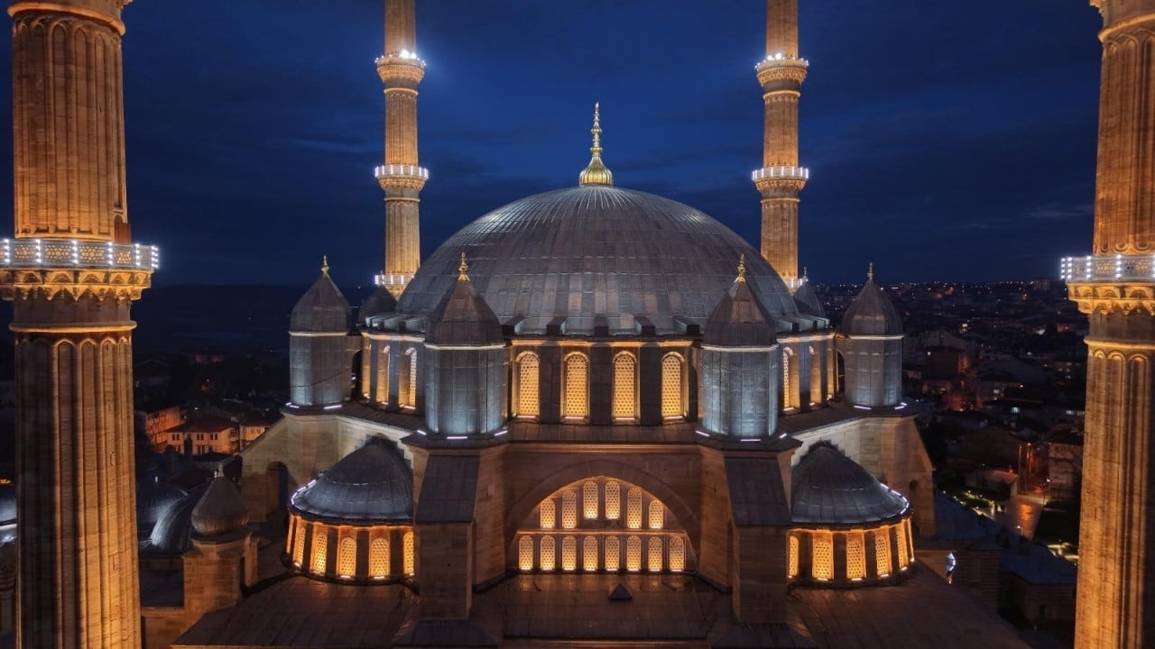 Foto - Bakan Ersoy: Vakıflar günde 100 bin vatandaşımıza iftar veriyor