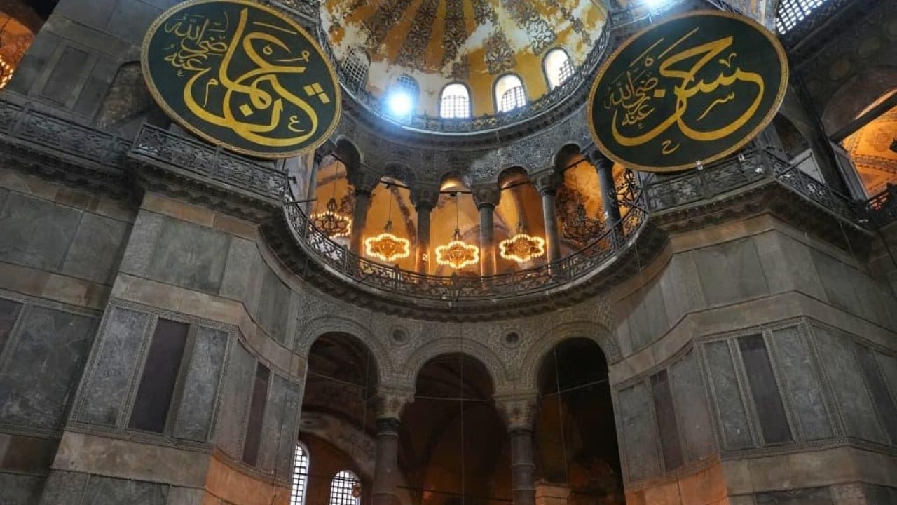 Foto - Bakan Ersoy'dan Ayasofya Camii paylaşımı: Ayasofya'da tarihin en kapsamlı restorasyon devam edecek
