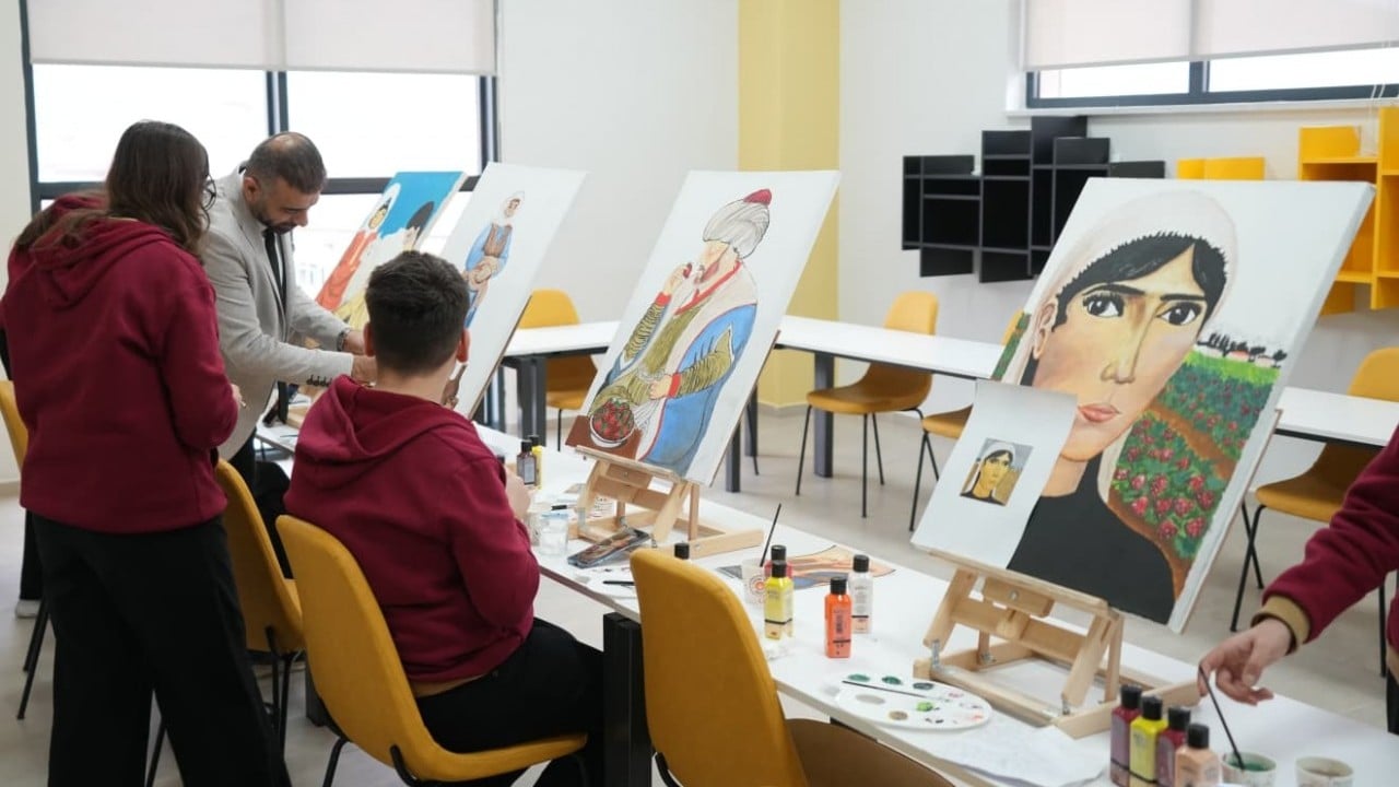 Foto - Bakan Ersoy'dan Batman'a kültür hamlesi: 3 yeni kütüphane daha...