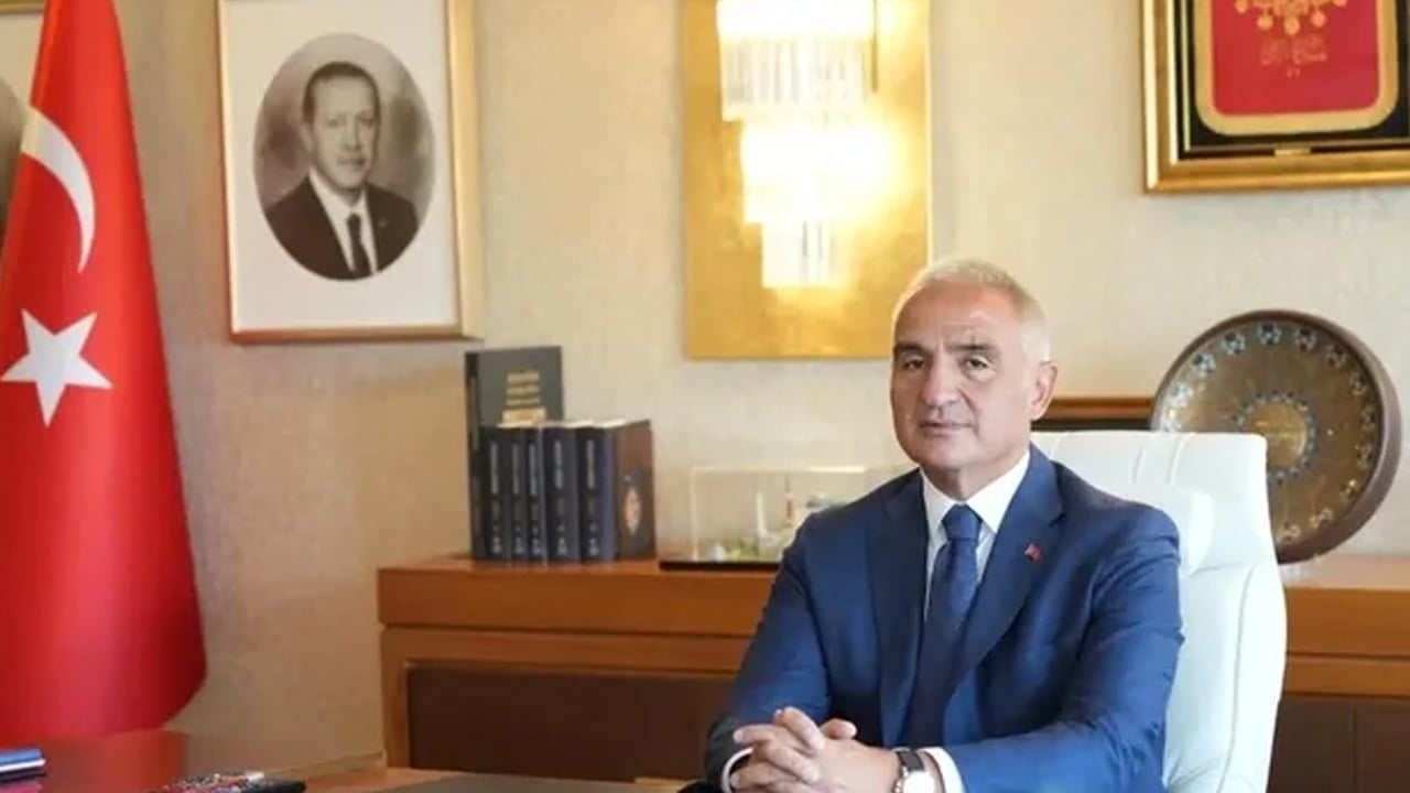 Foto - Bakan Ersoy'dan Zeugma müjdesi! 'Çingene Kızı' mozağinin kayıp paneli yıllar sonra yeniden Türkiye’de