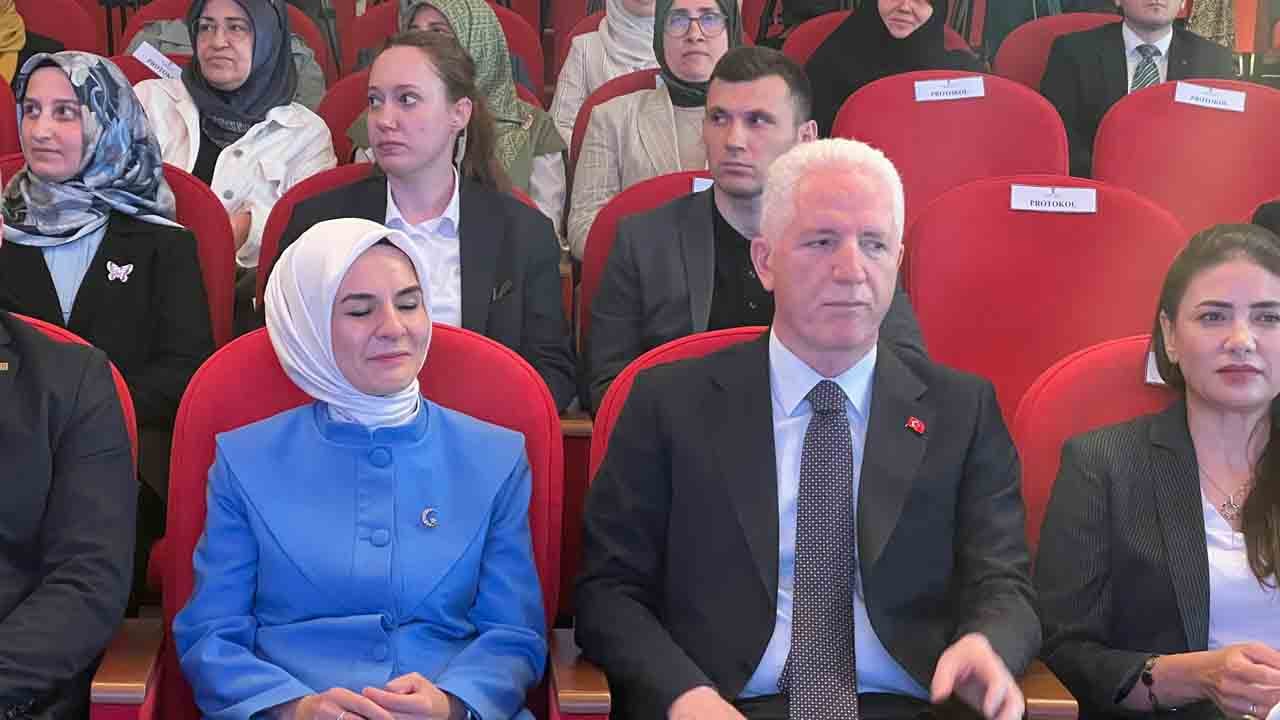 Foto - Bakan Göktaş: 9 Bin 277 koruyucu aile, 11 bin 22 çocuğun hayatına dokunuyor