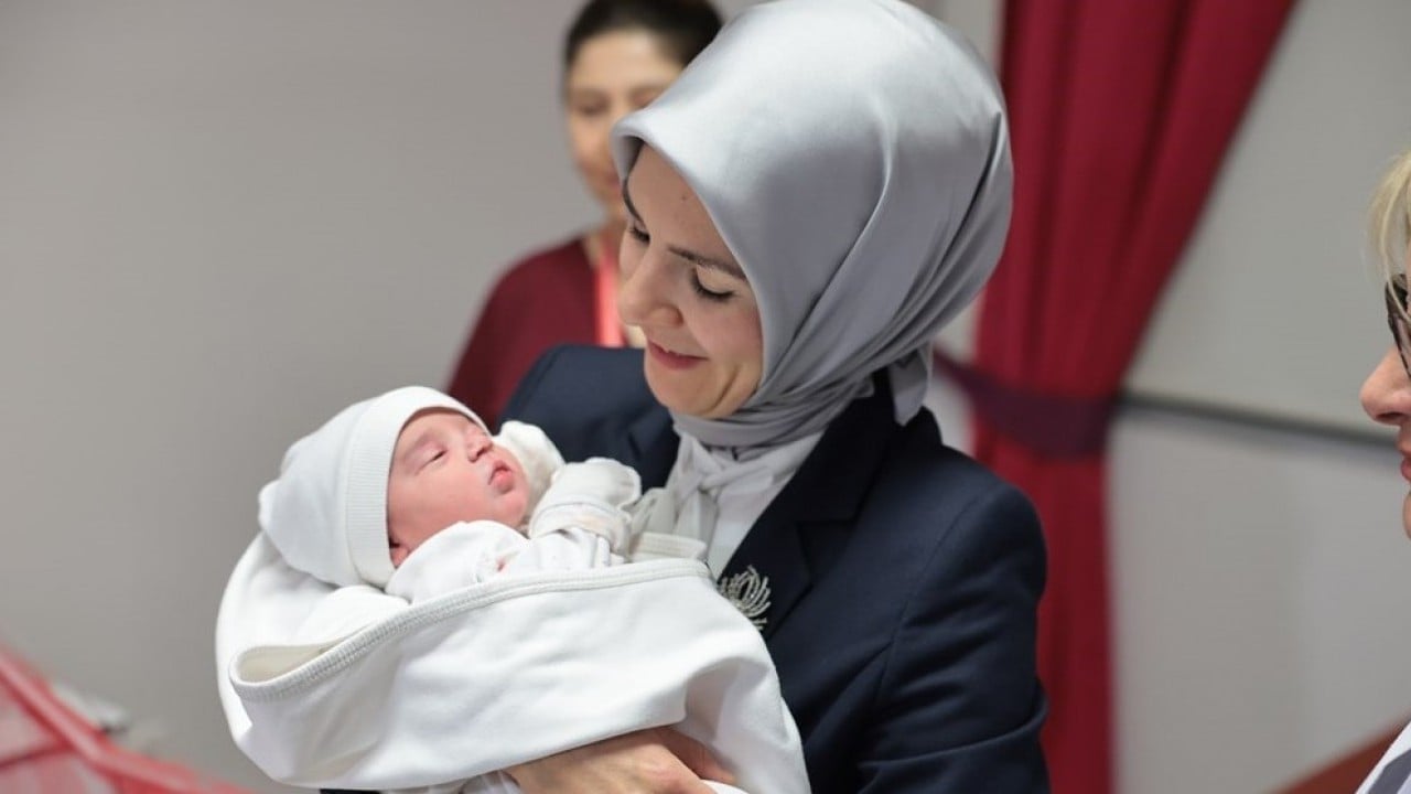 Bakan Göktaş duyurdu: Temmuz ayı doğum yardımı ödemeleri hesaplara yatırıldı