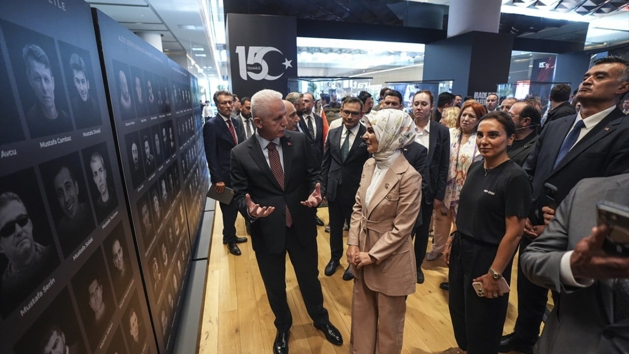 Foto - Bakan Göktaş sergi açılışında konuştu 15 Temmuz’u asla unutturmayacağız