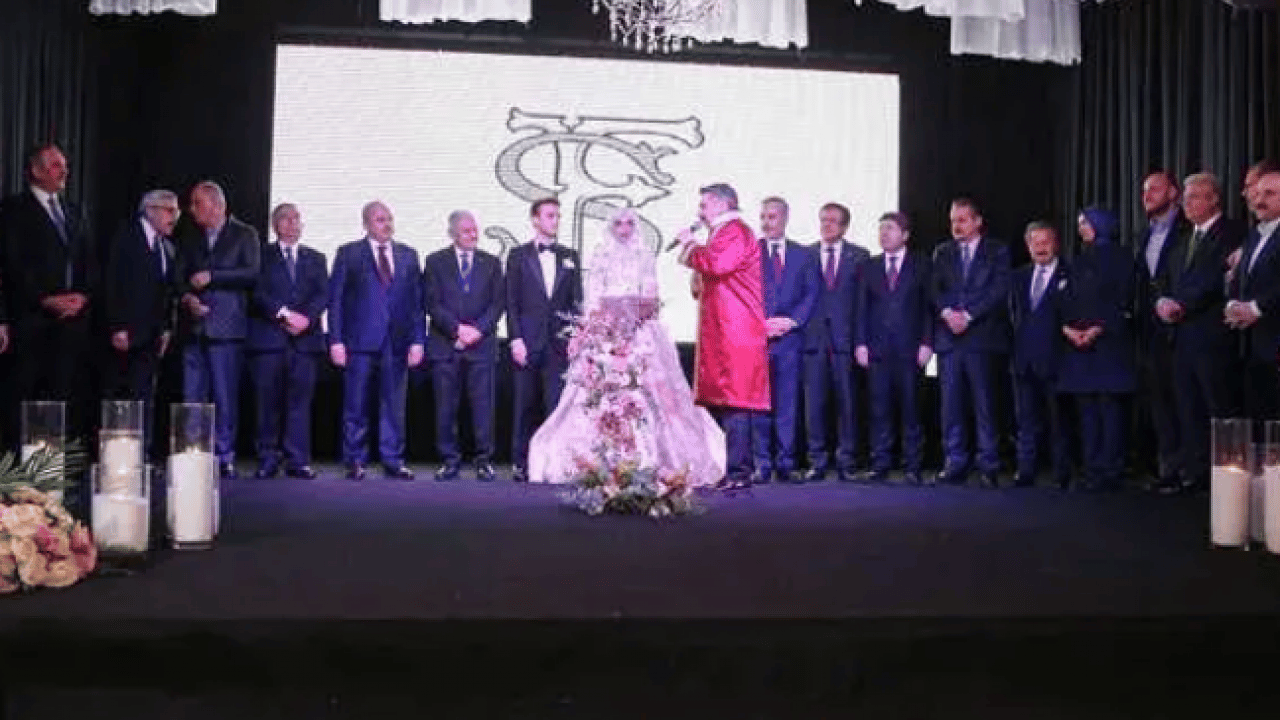 Foto - Ak Partilileri bir araya getiren nikah: Hakan Fidan şahitlik yaptı!