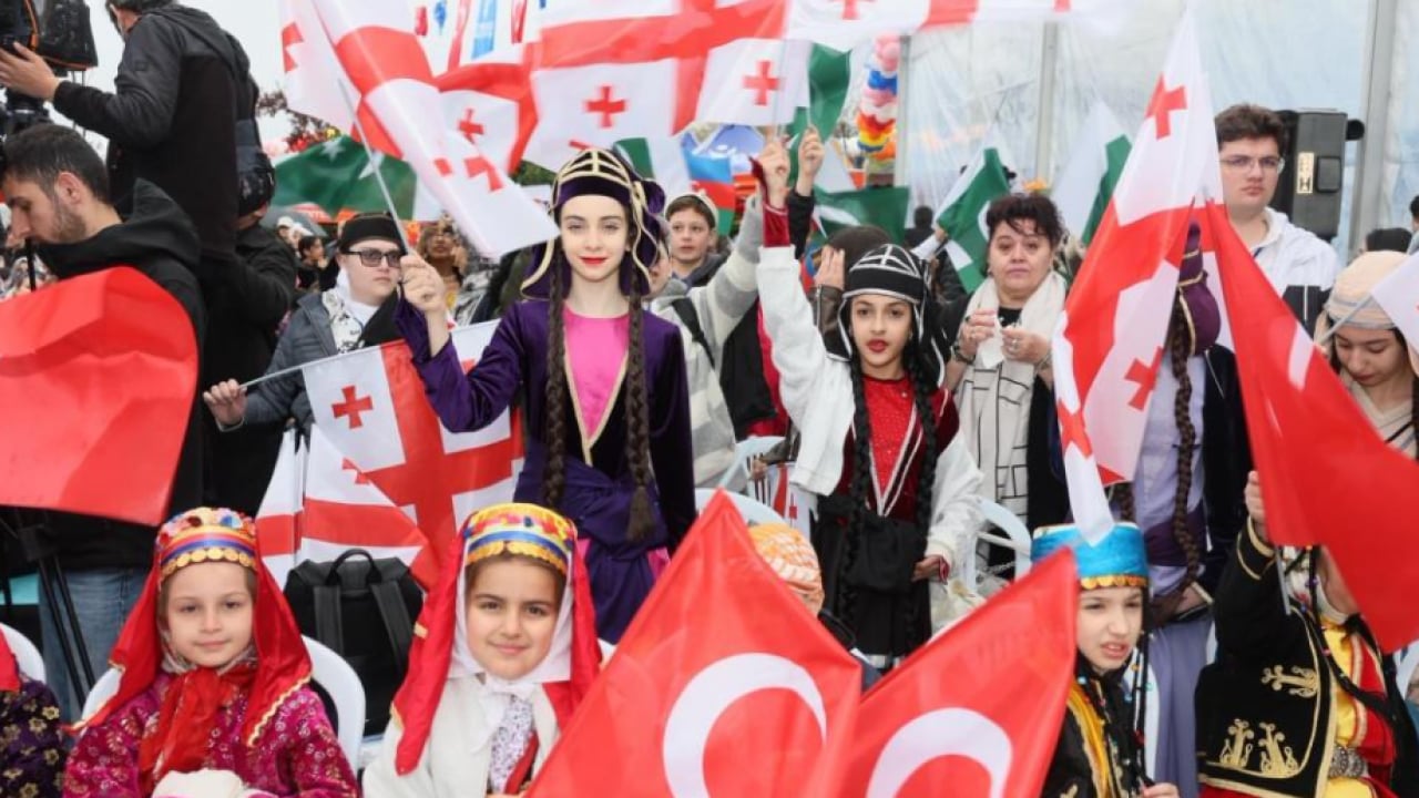 Foto - Bakan Kacır, müjdeyi Esenler'den verdi: TEKNOFEST kuşağı için dev yatırım