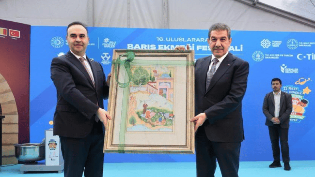 Foto - Bakan Kacır, müjdeyi Esenler'den verdi: TEKNOFEST kuşağı için dev yatırım