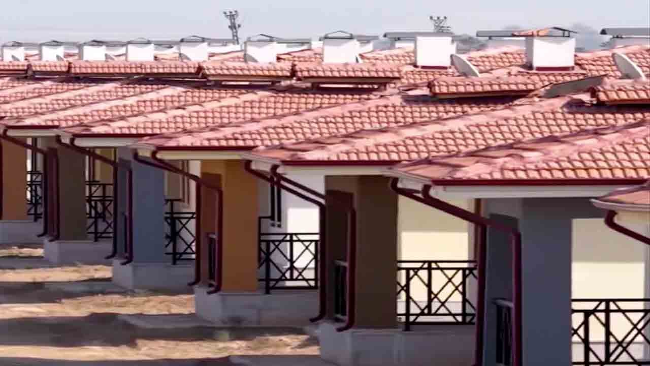 Foto - Bakan Kurum Hatay’daki Türkiye’nin ilk kırsal uydu kentini paylaştı: Hatay’ın her bir köşesine ektiğimiz umut yeşerdi