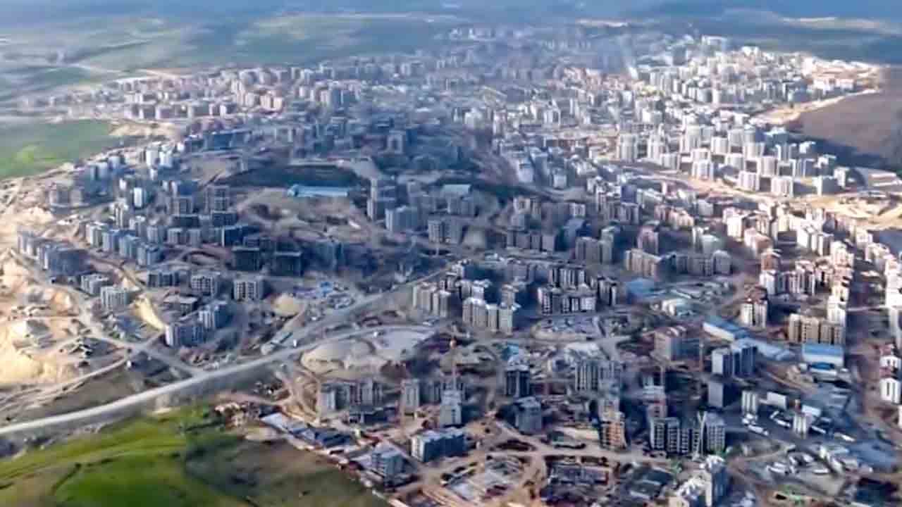 Foto - Bakan Kurum, Sazlıbosna’daki sosyal konutları paylaştı: İstanbul’da 150 bin vatandaşımız daha sağlam binalarda oturacak