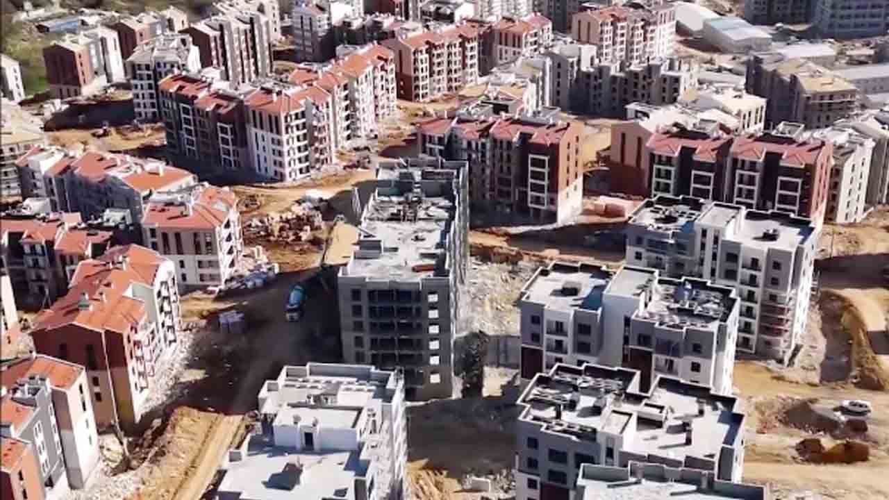 Foto - Bakan Kurum, Sazlıbosna’daki sosyal konutları paylaştı: İstanbul’da 150 bin vatandaşımız daha sağlam binalarda oturacak