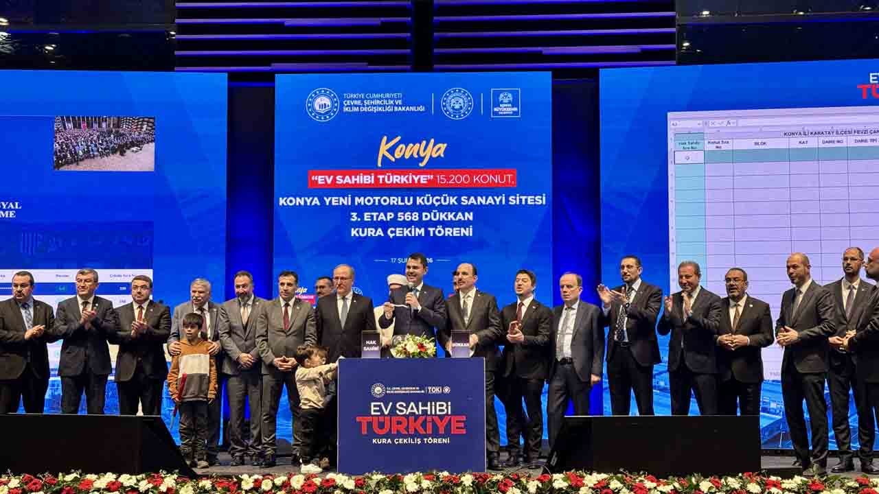 Foto - Bakan Kurum’dan CHP’ye fena kapak! Eğer CHP iktidarda olsa 11 il ulu cami gibi hala enkazdı