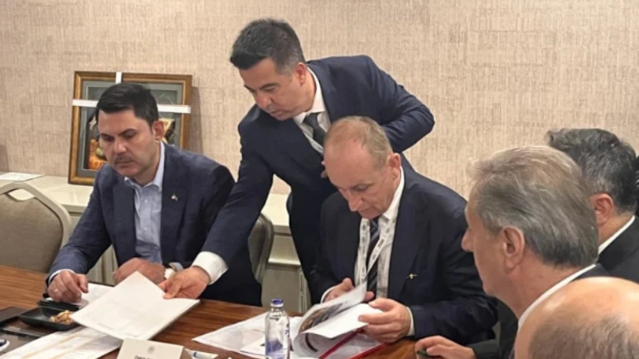 Foto - Bakan Kurum’dan vizyon projelere dev destek: AK Parti zirvesinde önemli kararlar alındı