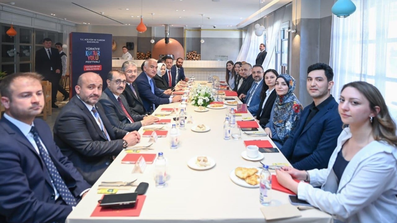 Foto - Bakan Mehmet Nuri Ersoy duyurdu: Eskişehir Kültür Yolu Festivalinden seslendi...