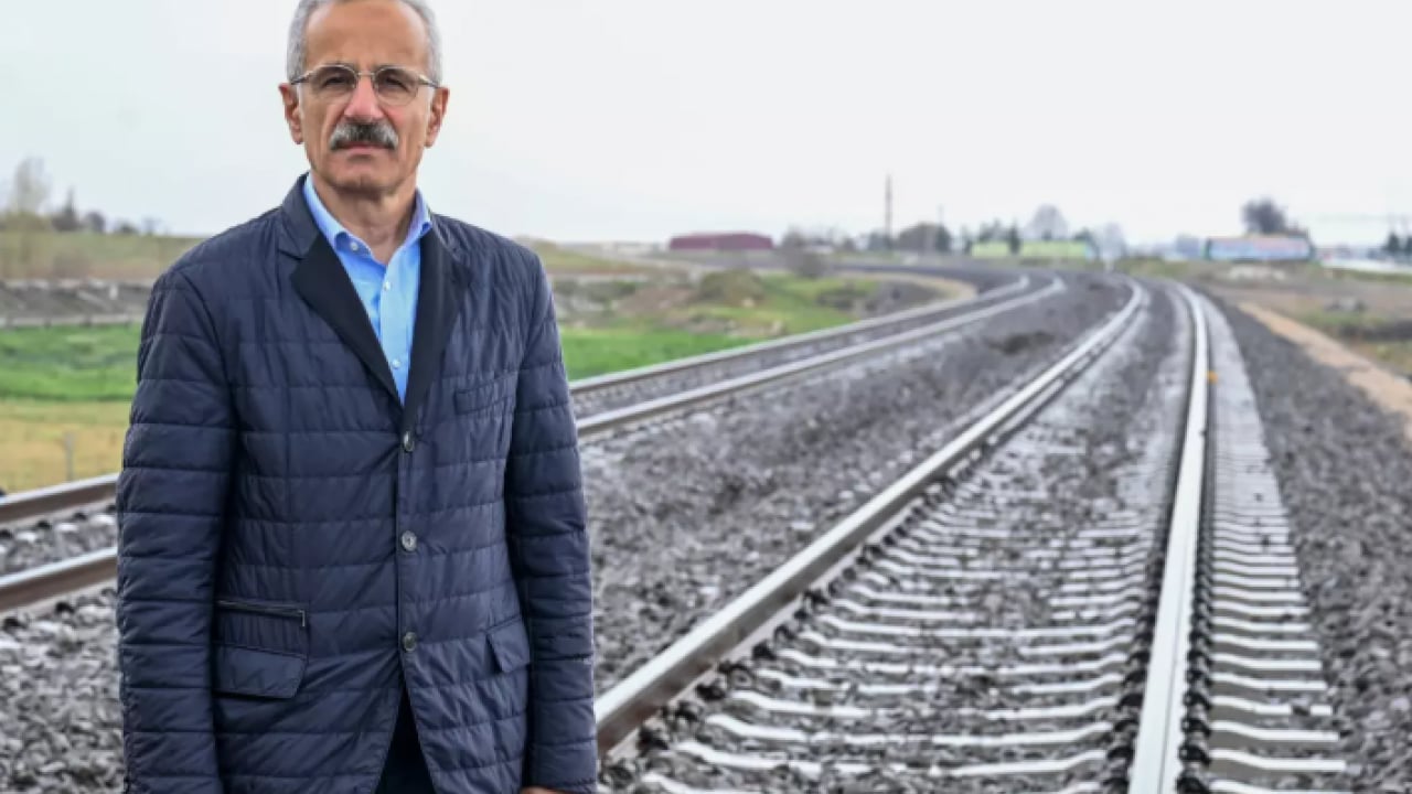 Foto - Bakan müjdeyi verdi: Bir ile daha hızlı tren geliyor!