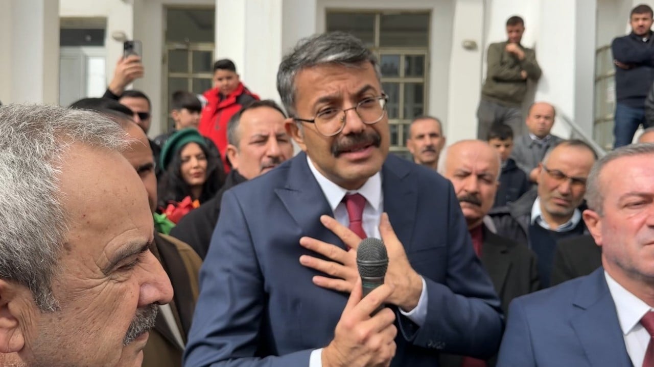 Foto - Bakan yardımcılığına atandı... Vali Çelik'e duygusal veda