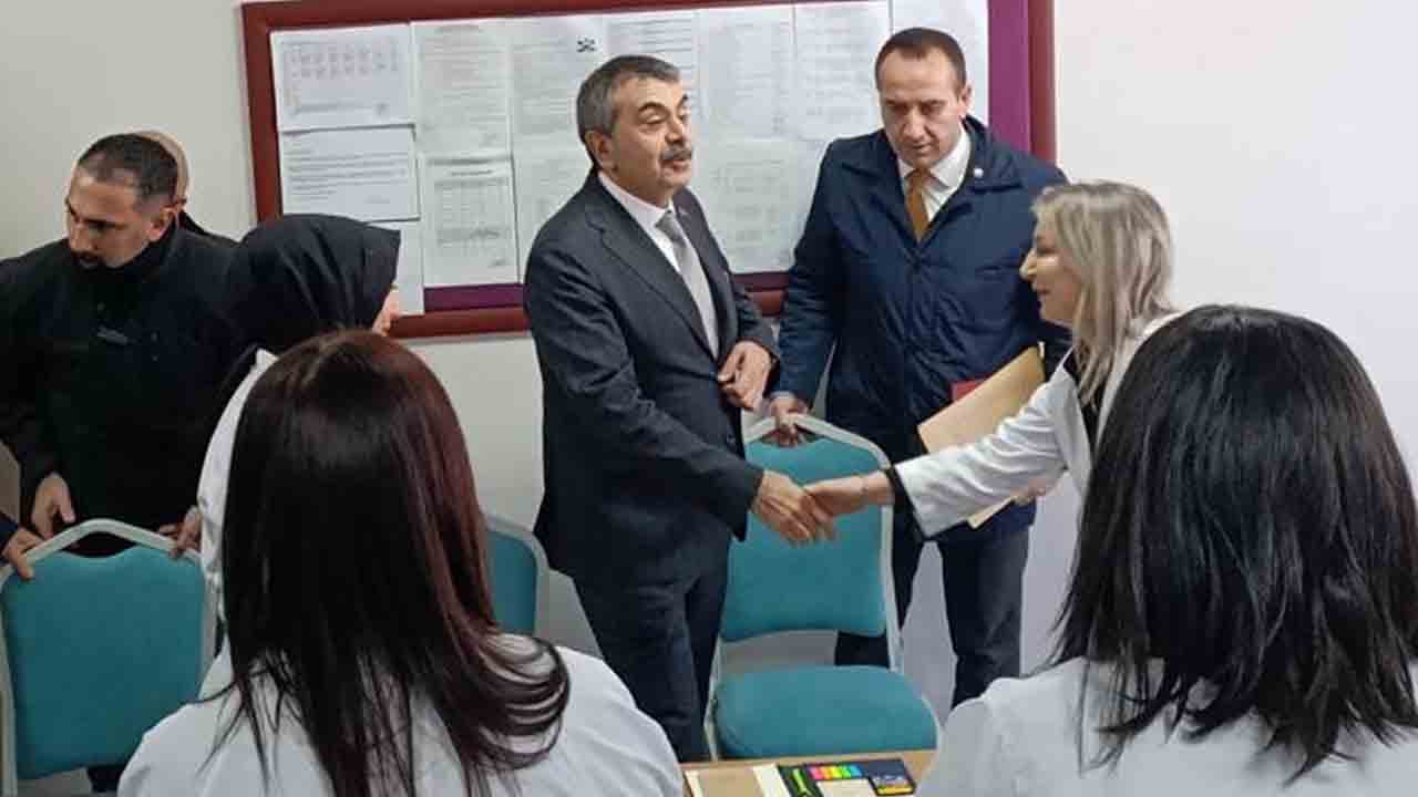 Foto - Bakan Yusuf Tekin’den yarıyıl tatili mesajı: Milyonlarca öğrencinin karne heyecanı