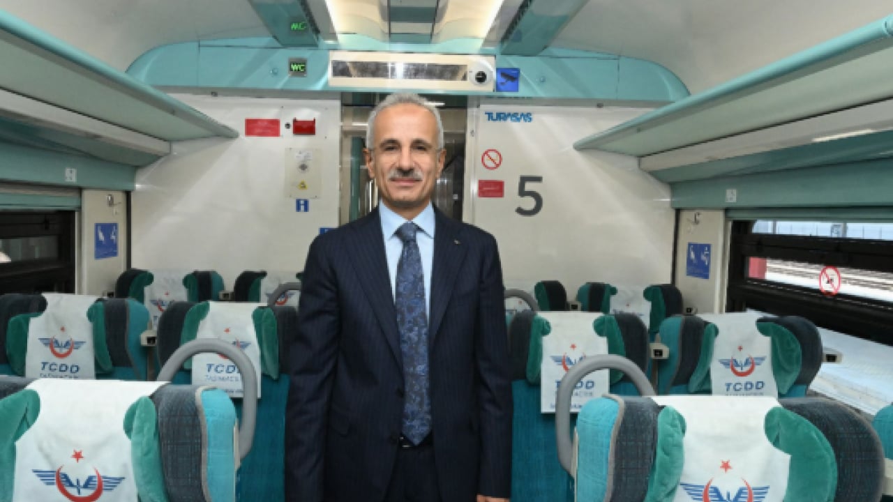 Foto - Bakandan bir müjde daha: İki il arası daha da kısalıyor!