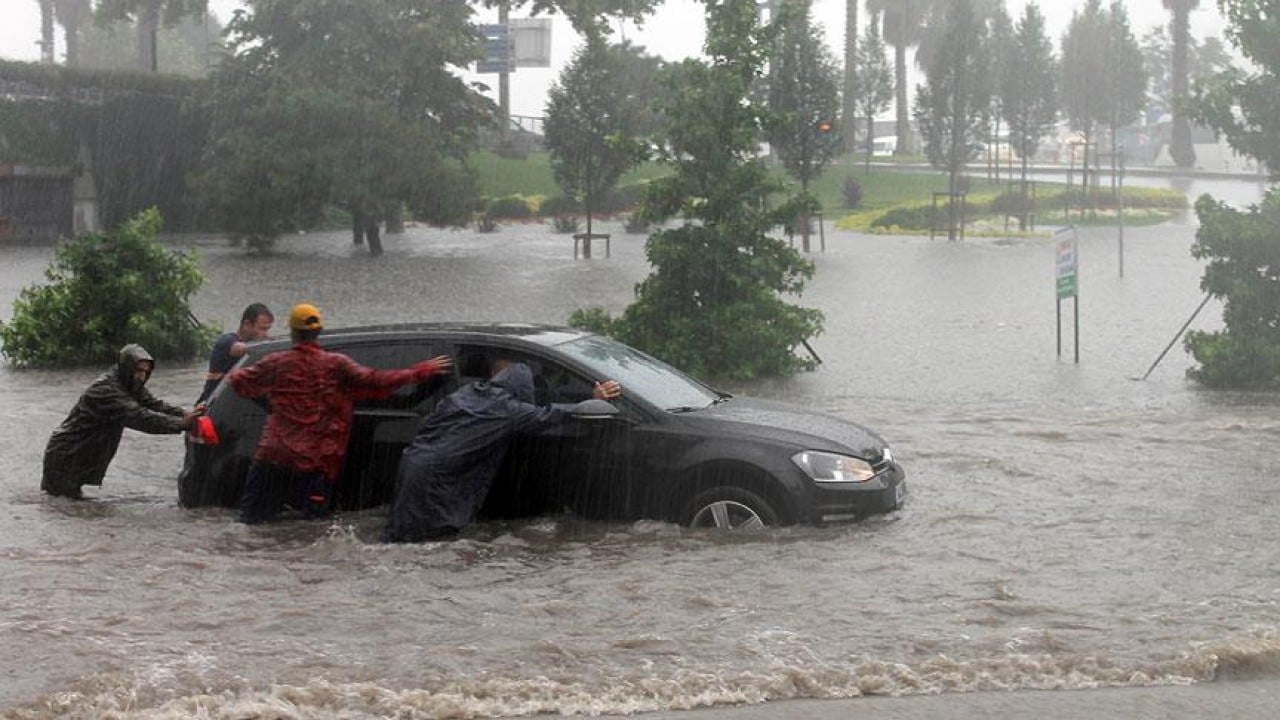Foto - Bakanlık açıkladı! 148 şiddetli meteorolojik olay meydana geldi