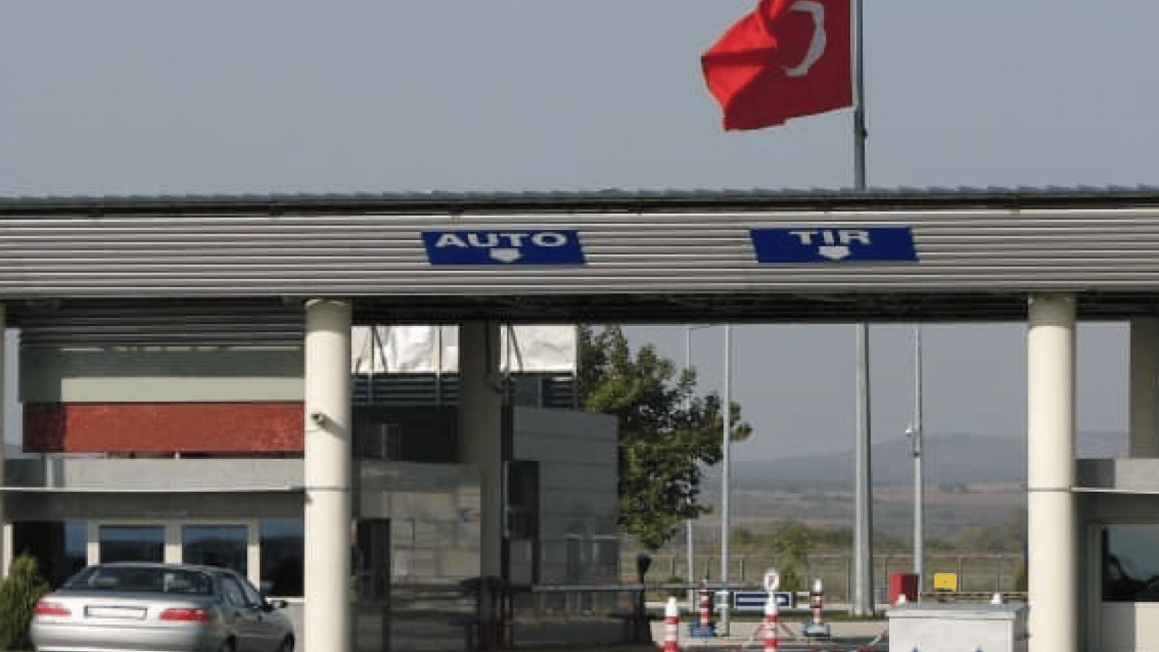 Foto - Bakanlık duyurdu: Türk plakalıya işlem kolaylaşacak!