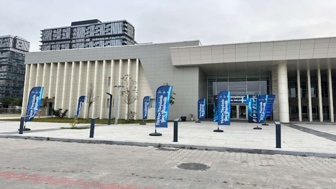 Foto - Bakanlık müjdeyi verdi! Genç sanatçılara eserlerini ücretsiz sergileme imkânı