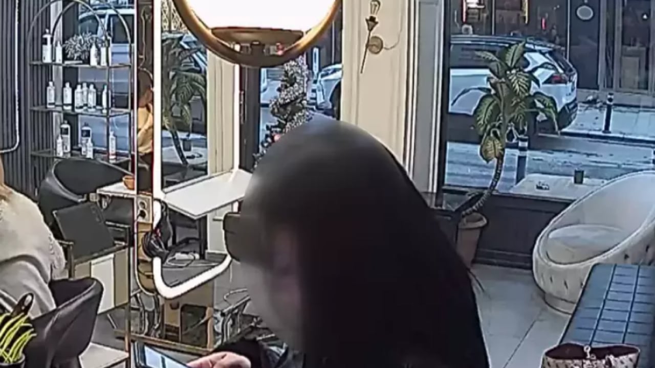 Foto - Bakım bitti, dolandırıcılık başladı: Kuaförde 6 bin liralık 'pes' dedirten vurgun! İban yalanıyla esnafı soyup soğana çevirdi!