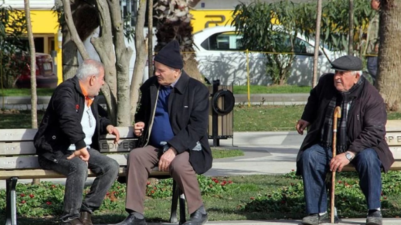 Foto - Bakın ilk sırada hangisi var! Türkiye'de en fazla yaşlı nüfusa sahip il açıklandı