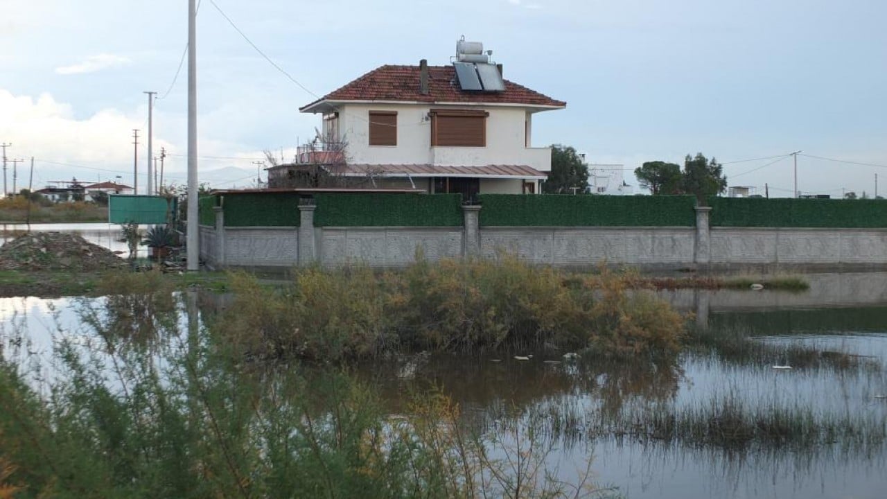 Foto - Balıkesir'de sağanak felaketi: Yazlık evler ve tarım arazileri sular altında kaldı