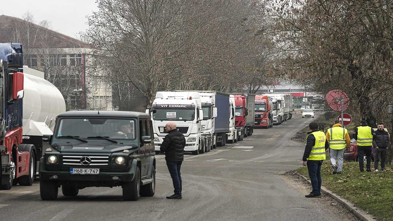 Foto - Balkanlar'da tır kuyruğu isyanı! AB'nin yeni sınır sistemi başlarına bela oldu