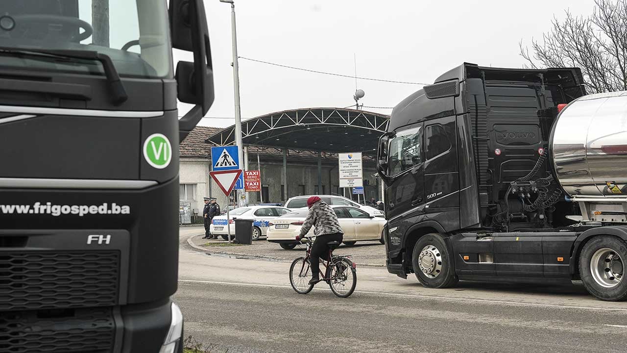 Foto - Balkanlar'da tır kuyruğu isyanı! AB'nin yeni sınır sistemi başlarına bela oldu