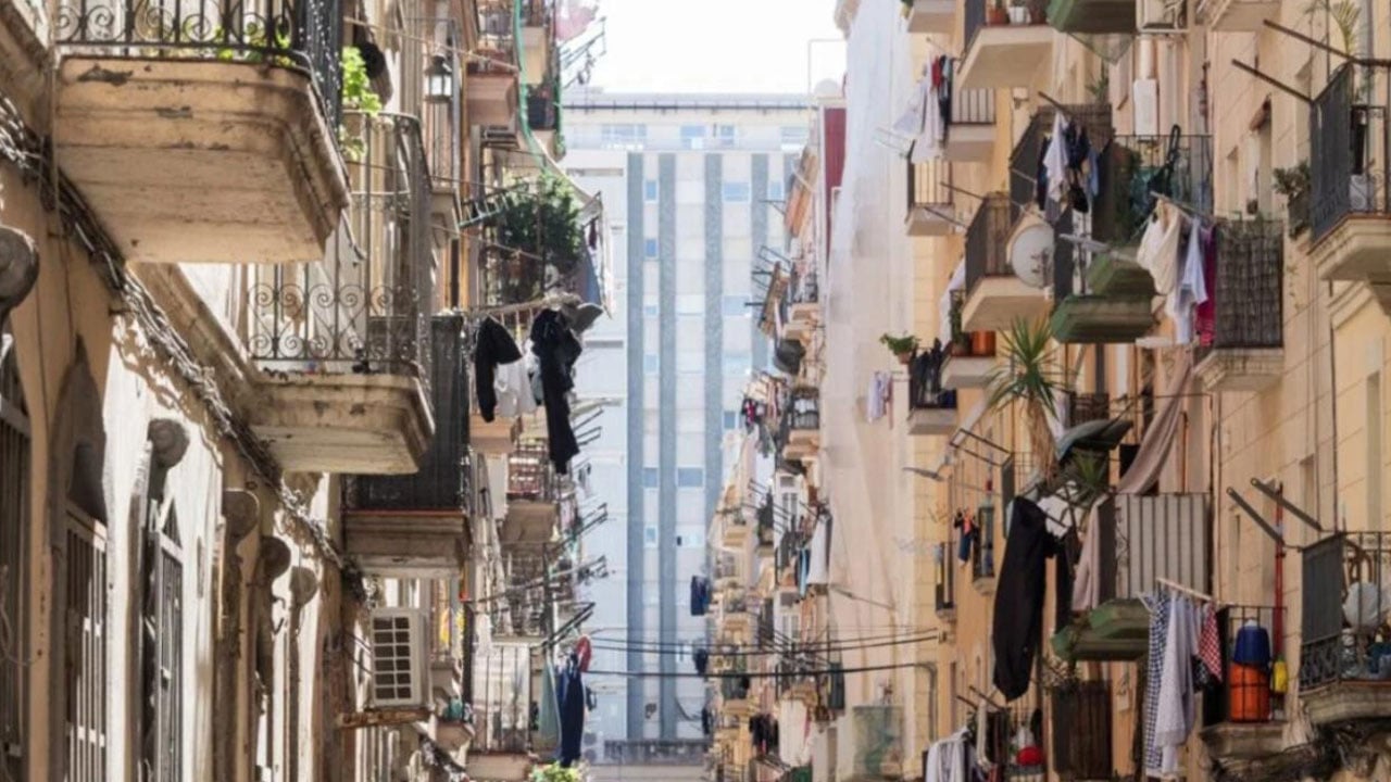 Foto - Balkonuna çamaşır asanlara 40 bin lira ceza…