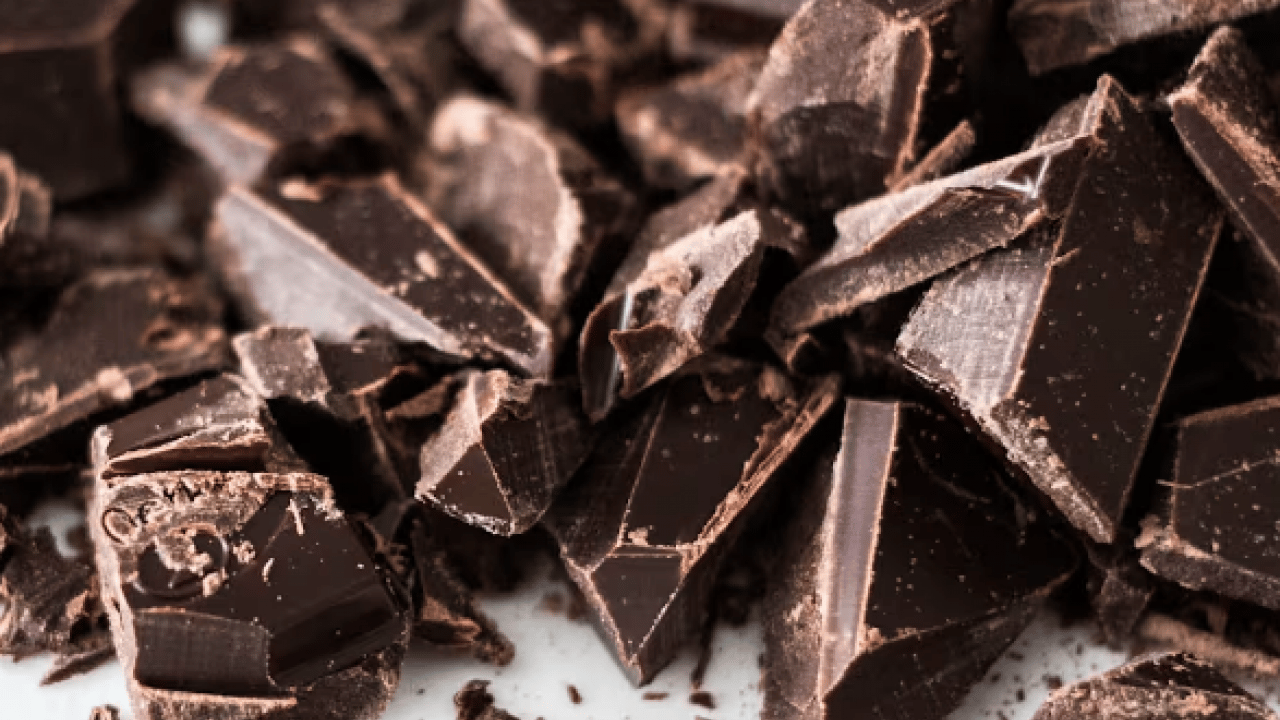 Foto - Bambaşka bir boyuta... Tuzlu çikolatanın etkisi şaşırttı: Üzerine serpip yerseniz...