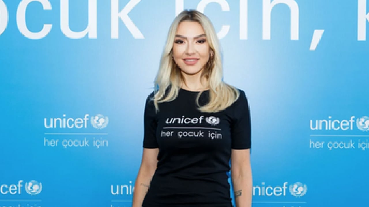 Foto - 'Bana Mail Geldi Okudum' Savunmasına Sert Çıkış... Gürol’dan Hadise’ye: Daha Öngörülü Bir Duruş Beklerdik