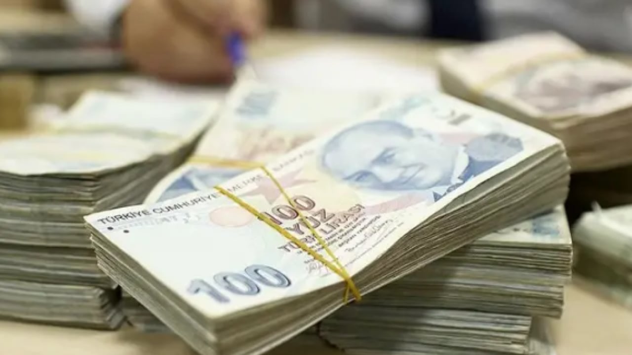 Foto - Bankadan parayı söke söke aldı! Dikkat sizin de başınıza gelebilir