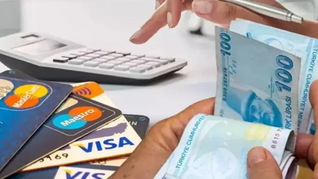 Foto - Bankadan parayı söke söke aldı! Dikkat sizin de başınıza gelebilir