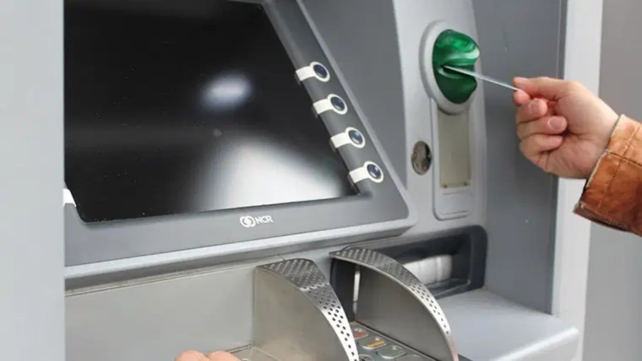 Foto - Bankalardan sessiz sedasız yeni karar: ATM’ye gidenler elleri boş dönebilir