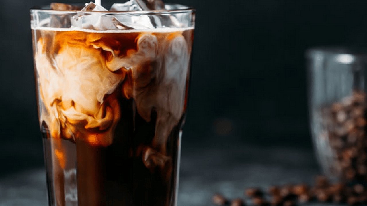 Bardağı 250 lira evde yapması bedava! İşte Soğuk kahve tarifi: Denemelisiniz…